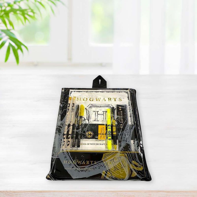 Set De Papelería Hogwarts Negro - Harry Potter