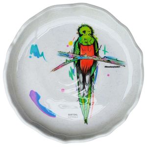 Plato Mediano Con Diseño Ave Quetzal De 20.5 X 2 Cm