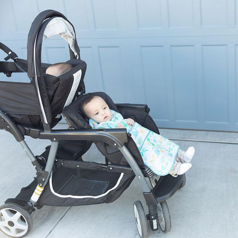 Babero Super Talla Dinosaurio - Bumkins