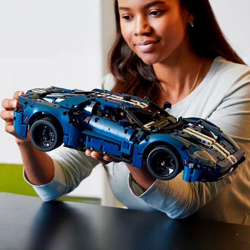 Set Lego Technic Ford GT 2022 con 1466 Pzas