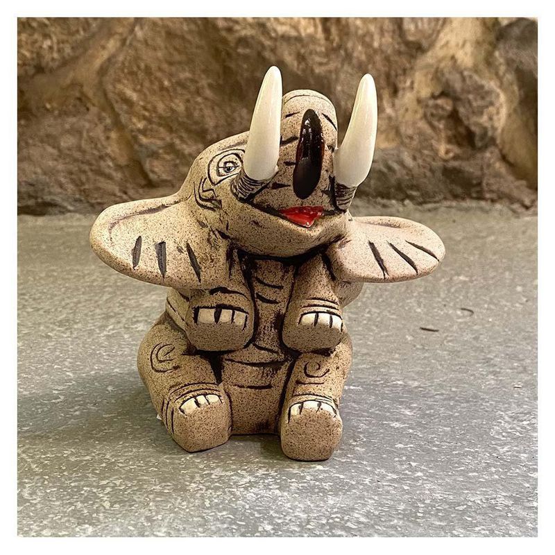 Figura De Piedra Cerámica Diseño Elefante Sentado - Ceramicas Del Mundo Maya