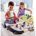 Juego De Trenes Armable 50 Pzas - Hape