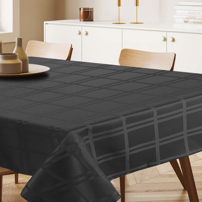 Mantel con Relieve Negro de 180X280 Cm - Viva