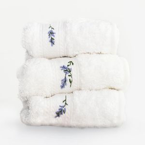 Toalla De Manos Con Flores Bordadas De Lavanda 34 x 34 Cm