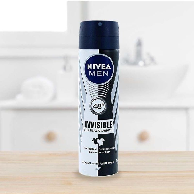Deo Invisible B&W Power Spray 1 - Nivea