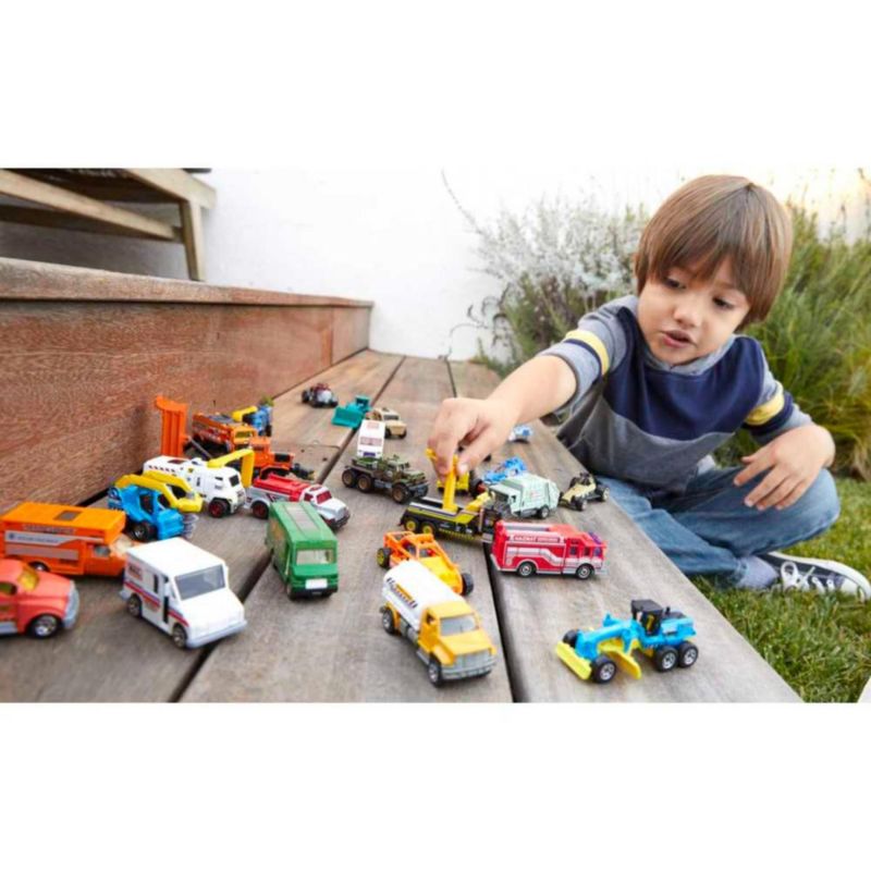 Vehículo Básico Escala 1:64