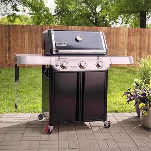 Churrasquera a Gas de 3 Quemadores Genesis E315