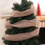 Malla Decorativa Navideña de 10.5 plg x 10 yardas Color Rosado