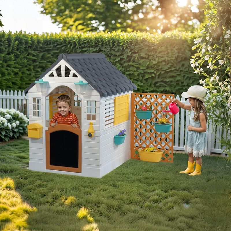 Casa de Juegos con Cerca