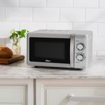 Microondas 0.7 pies  con Control Manual Plateado