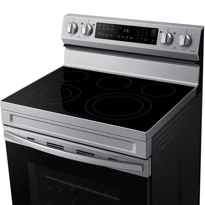 Estufa Eléctrica Samsung 6.3  Pies³ con Air Fry y Convección