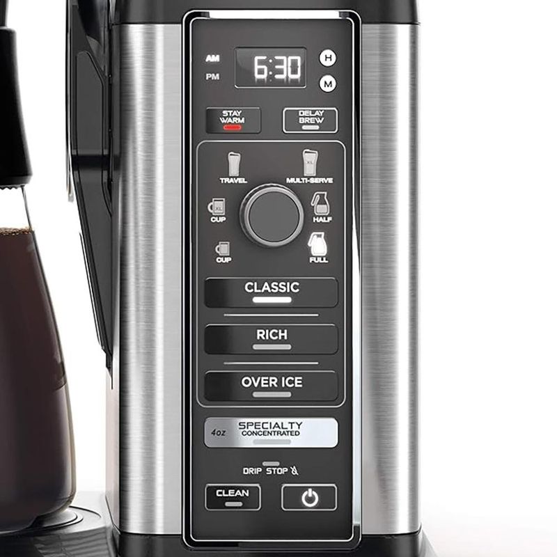 Cafetera Ninja Specialty Coffee Maker con Espumador y Jarra de Vidrio