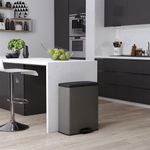 Basurero de Plástico con Tapa Gris 65 L
