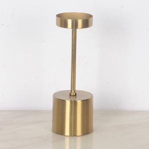 Candelero Metálico con Base Dorado