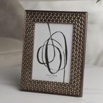 Portarretratos Metalizado Texturizado Color Bronce