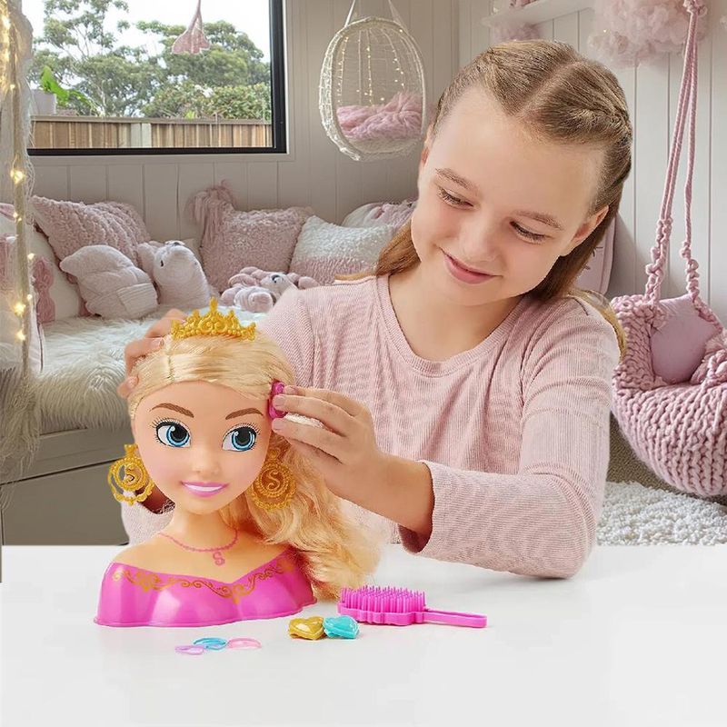 Busto de Peinado con Accesorios