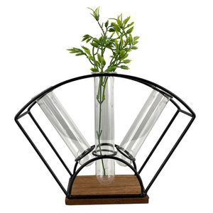 Florero Estilo Laboratorio con Base de Madera