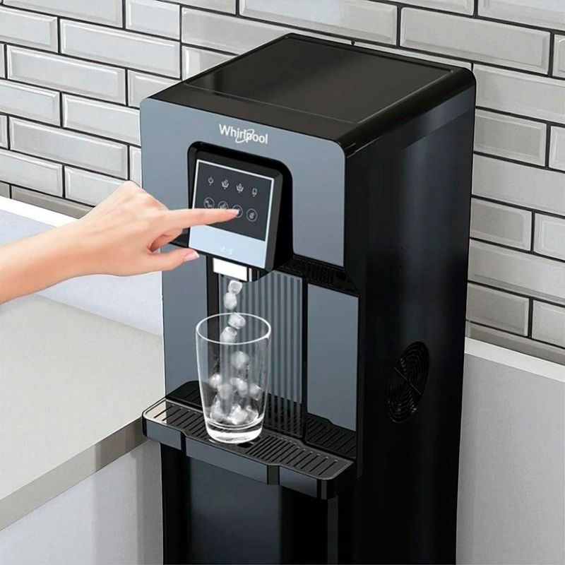 Dispensador de Agua Tipo Piso con Fábrica de Hielo Negro