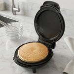 Mini Panquequera Rosthal Antiadherente Compacta Color Celeste 400 W