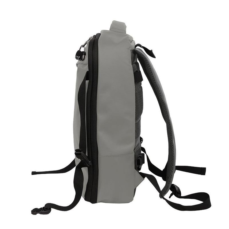 Mochila Gris con Bolsillos y Candado