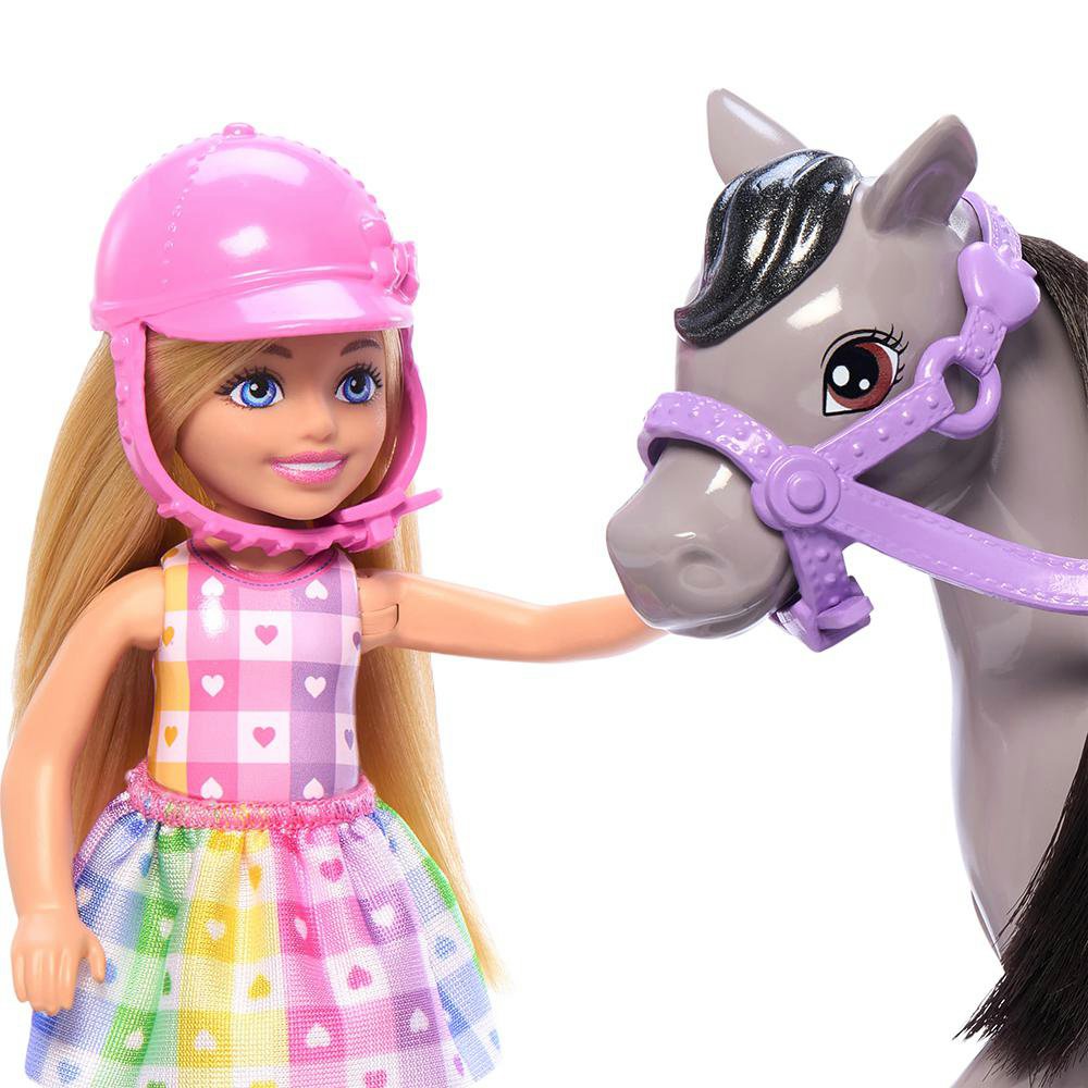Muñeca Chelsea Con Pony De Barbie Empresas Cemaco