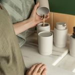 Dispensador de Jabón Beige Dorica