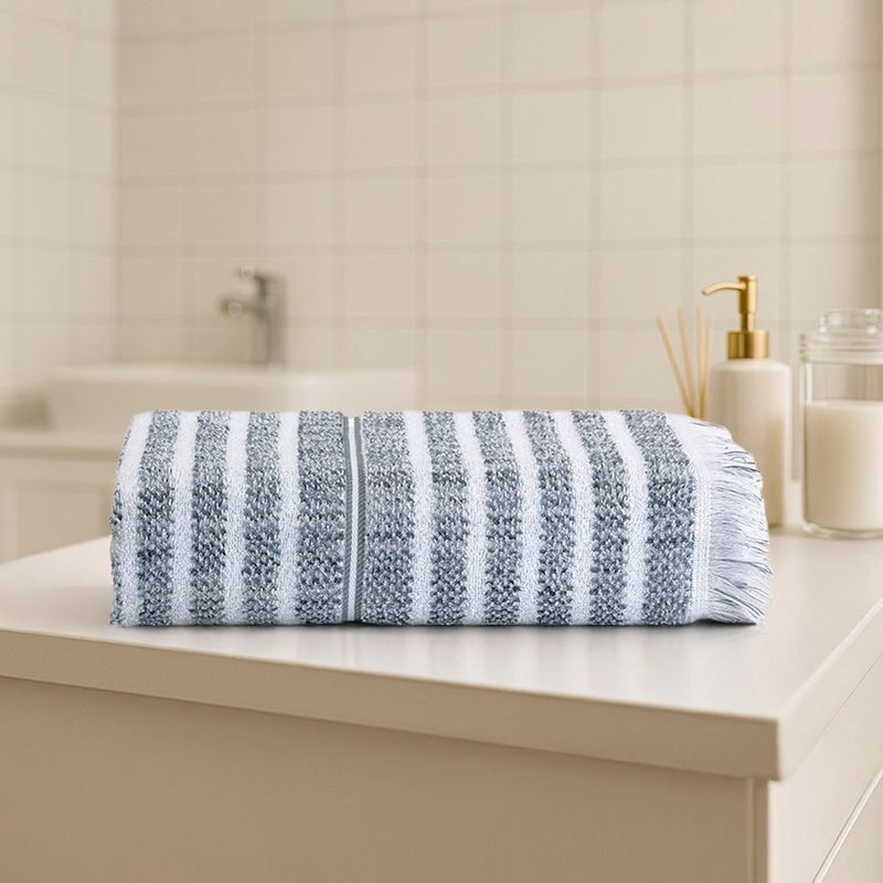 Toalla de Bano Lineas Blanca