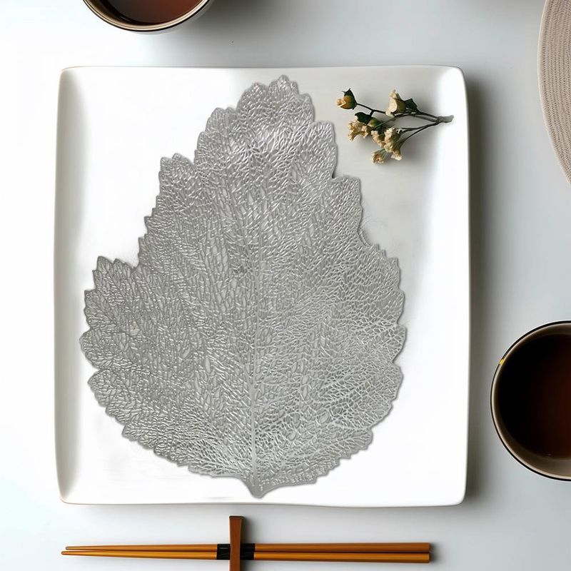 Individual-Plateado-con-Forma-de-Hoja