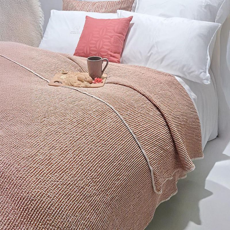 Cubrecama Coral Queen