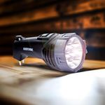 Linterna-Recargable-con-Luz-LED-de-Alta-Potencia