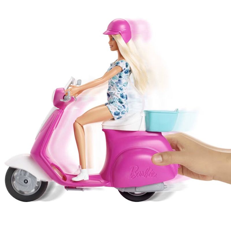 Set de Muñeca Barbie con  Moto Scooter