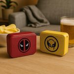 Set de 2 Bocinas Pórtatiles Diseño de Deadpool y Wolverine