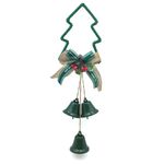 Campanas de Metal con Árbol Verde