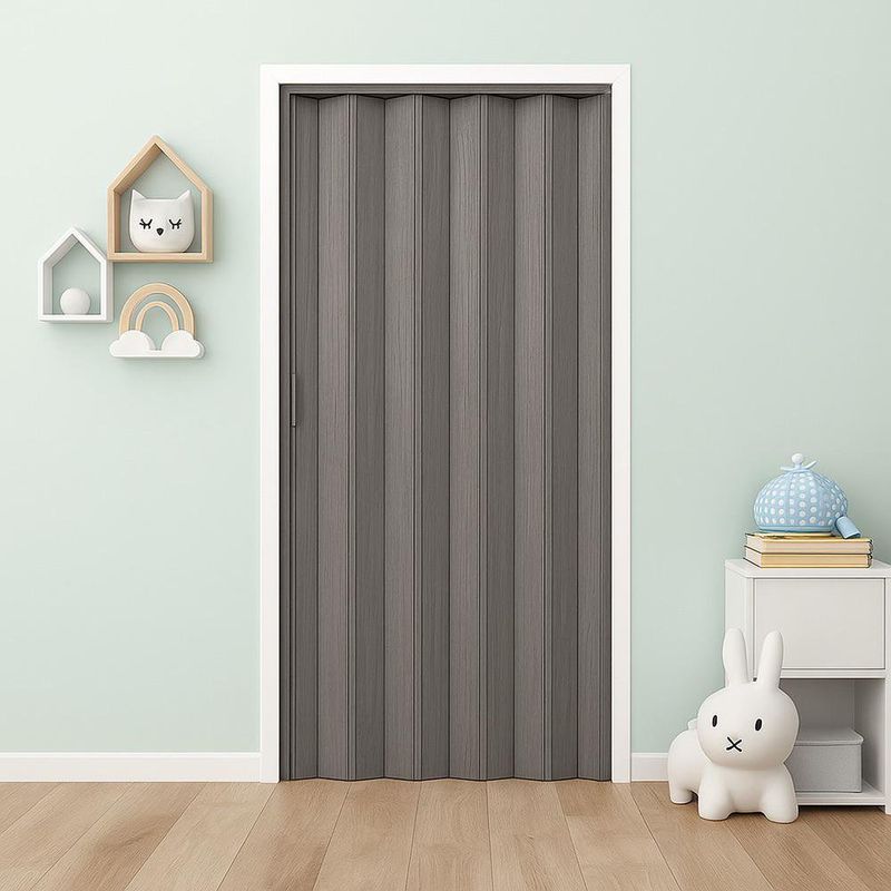 Puerta Plegable de PVC Blanca tipo Acordeón con Diseño de Madera Vertical