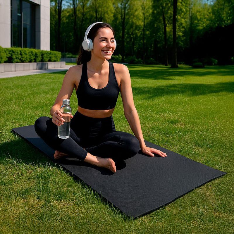 Mat de Yoga Antideslizante Color Negro de 6 mm