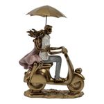 Figura Decorativa Moto Bajo la Lluvia