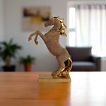 Escultura Decorativa Caballo Dorado 33Cm