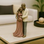 Figura Decorativa Familia Esperando Bebé 24Cm