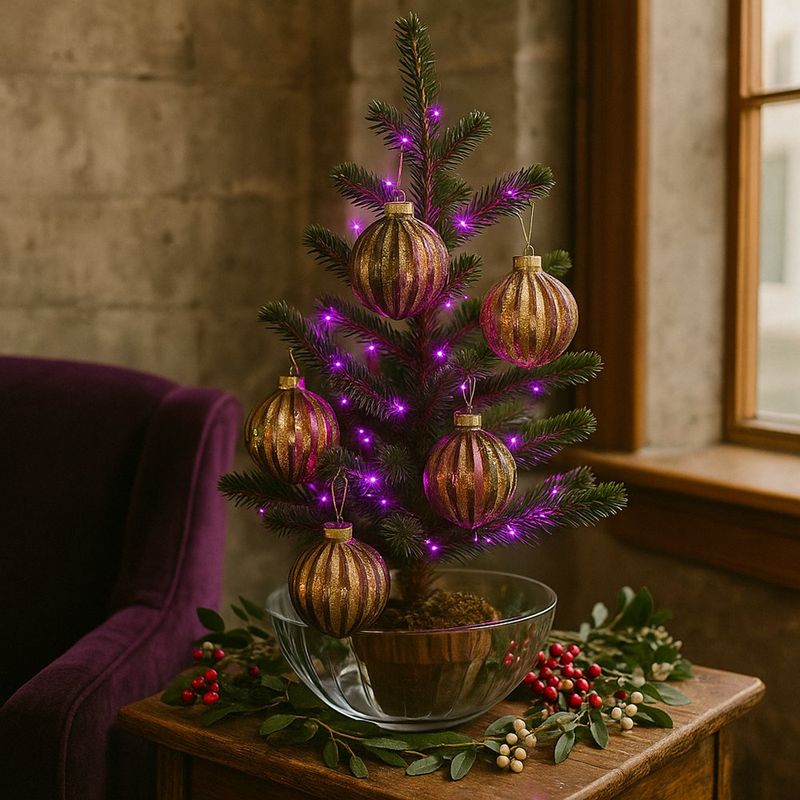 Esfera Navideña Multicolor con Acabado Vintage y Brillos