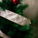 Listón Navideño Decorado de 2.5 plg x 10 yardas Color Rosado y Dorado