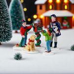 Set de 4 Figuras Decorando el Buzón para Villa Navideña