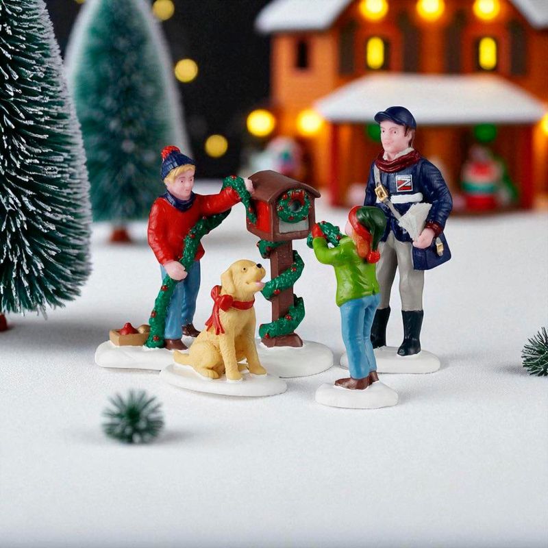 Set de 4 Figuras Decorando el Buzón para Villa Navideña