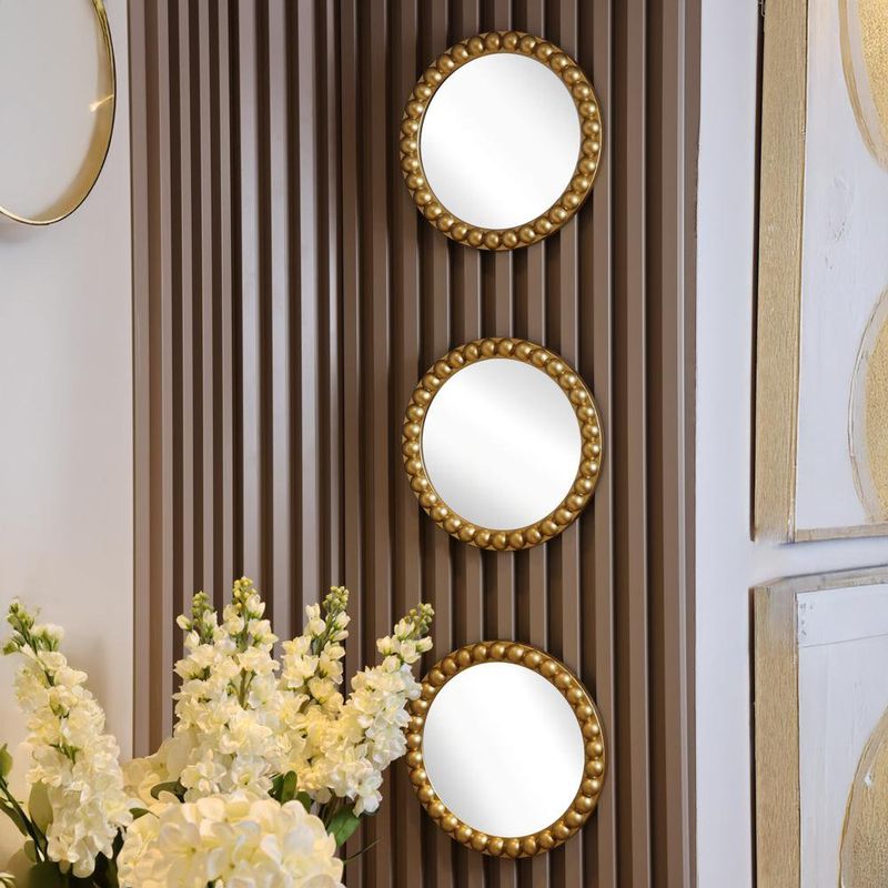 Set de 3 Espejos Redondos con Marco Dorado en Relieve