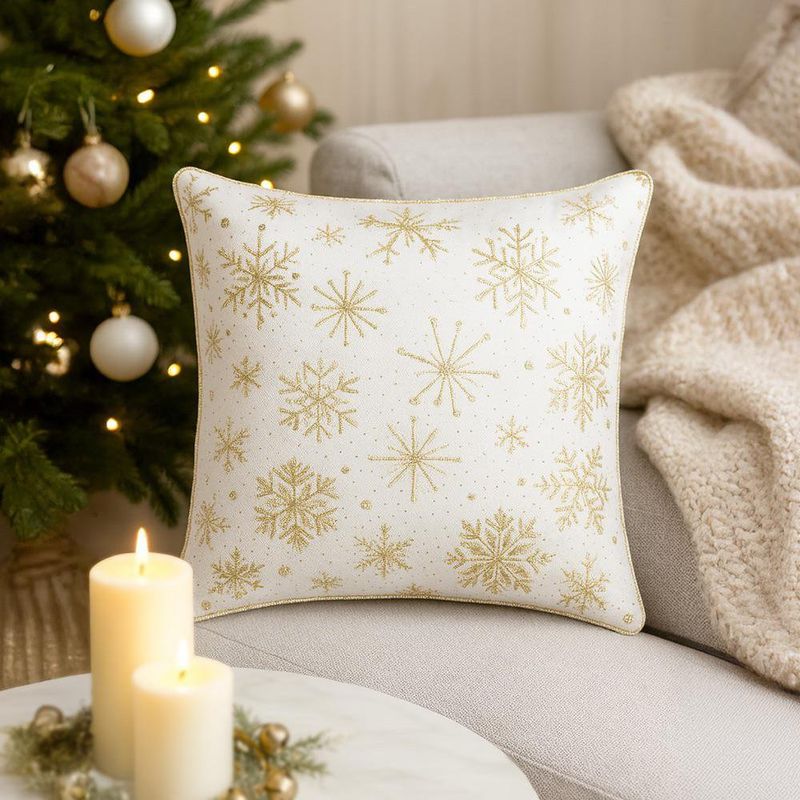 Cojín Decorativo Blanco con Copos de Nieve Dorados