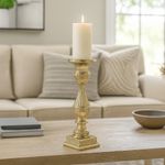 Candelero Decorativo Clásico en Acabado Dorado