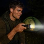 Linterna de Mano a Baterías LED de 235 Lm