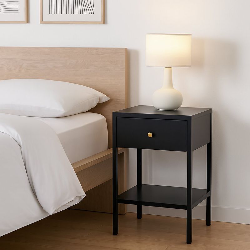Mesa de Noche Pilly Negra con Cajón