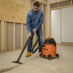 Aspiradora de Sólidos y Líquidos 16 Gal