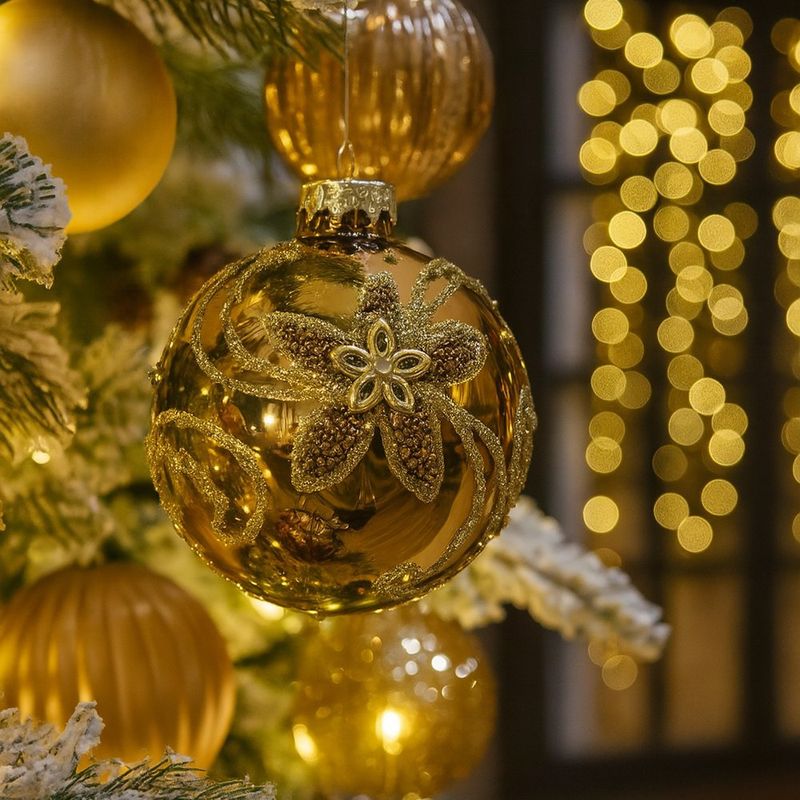Bomba Navideña con Detalles Florales 8 cm Color Dorado