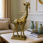 Figura Decorativa de Jirafa en Acabado Dorado